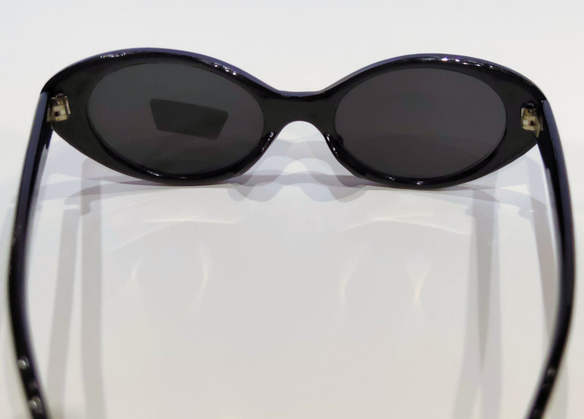 Schwarze Cat-Eye-Sonnenbrille mit Strass