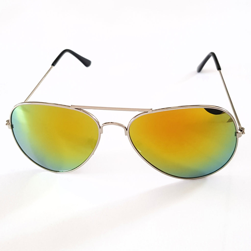 Silberne Piloten-Sonnenbrille mit roten Spiegelgläsern