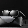 Schwarze TR90 Men-in-Black Sonnenbrille