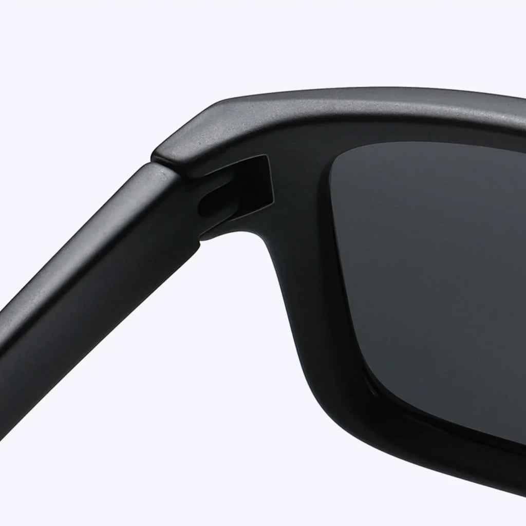 Retro Sonnenbrille im W-Design der 80er