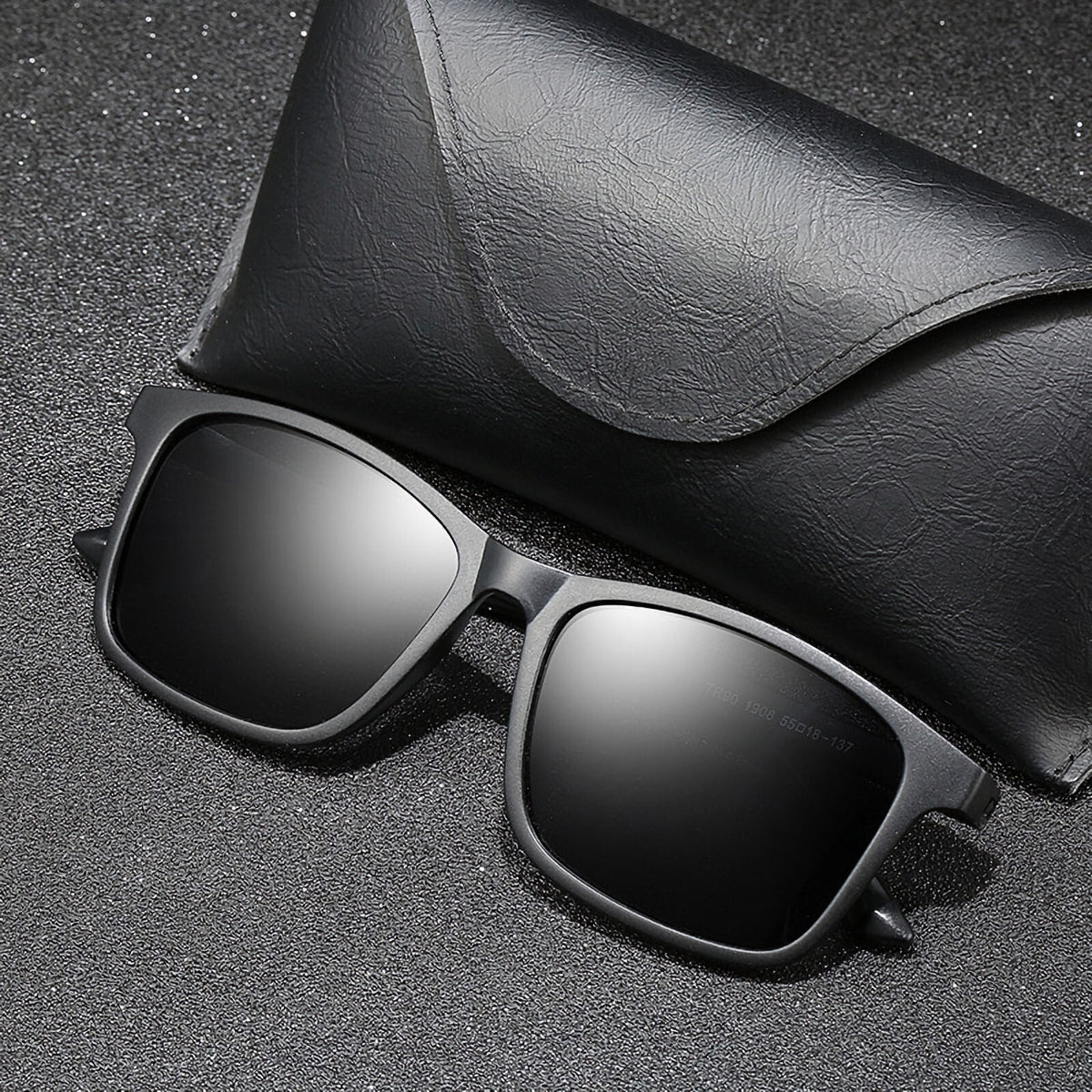 Schwarze TR90 Men-in-Black Sonnenbrille