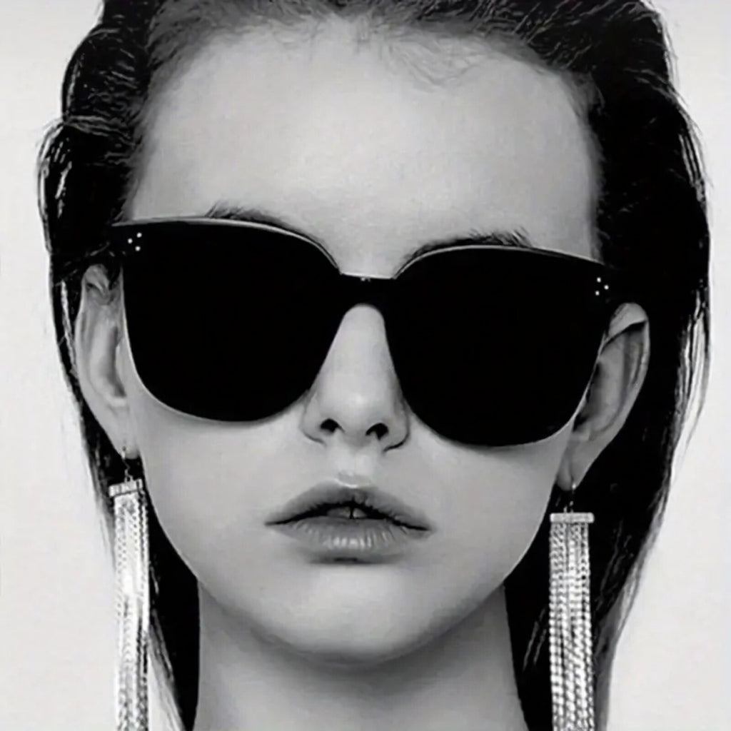 Schwarz-goldene Oversized Designer-Sonnenbrille mit goldenen Applikationen