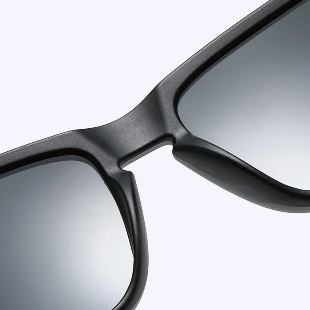 Retro Sonnenbrille im W-Design der 80er