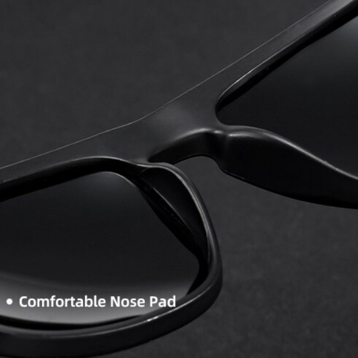 Schwarz-blaue polarisierte Sonnenbrille