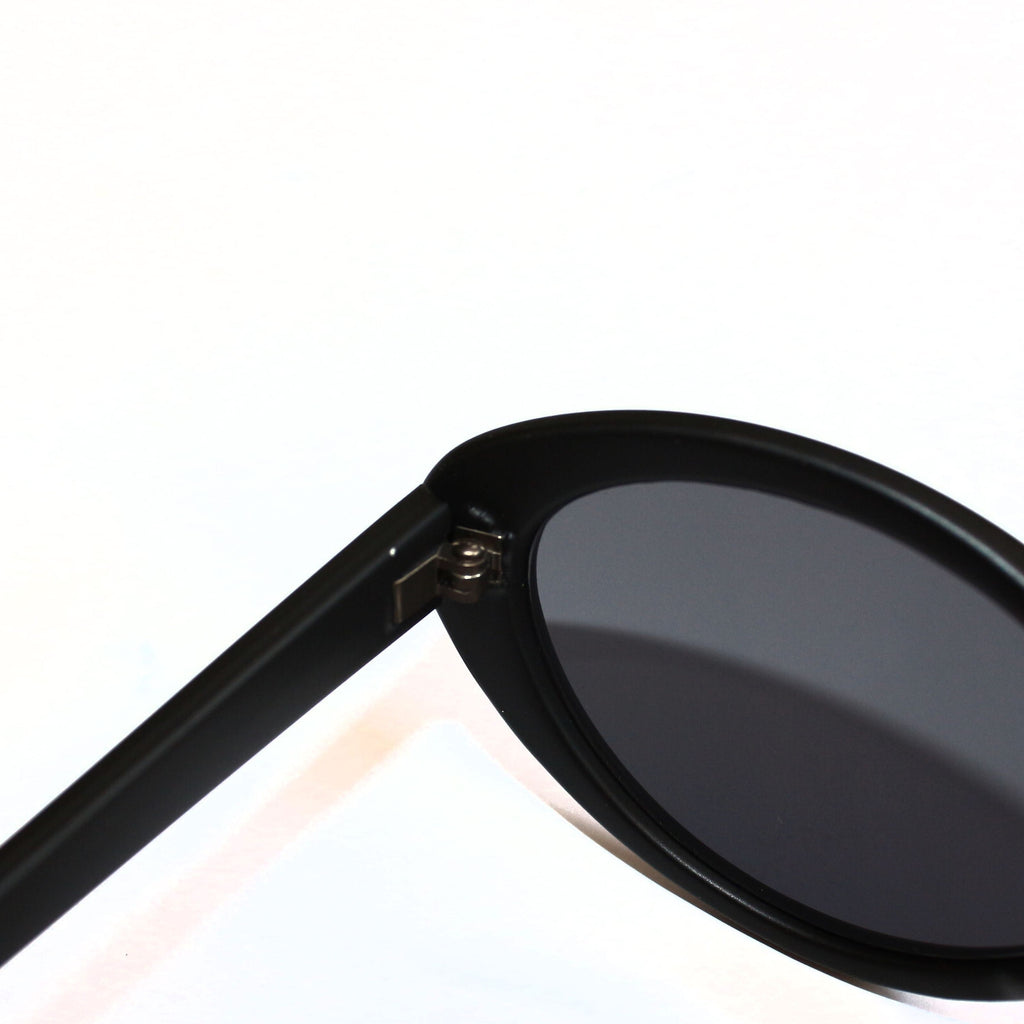 Mattschwarze Cat-Eye-Sonnenbrille
