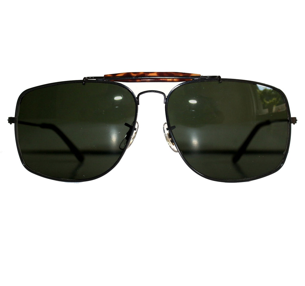 Gold-schwarze Piloten-Sonnenbrille im Porsche-Stil