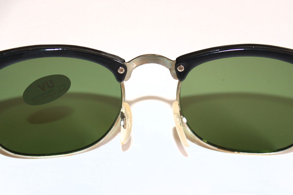 Schwarz-silberne Vintage Sonnenbrille mit grünen Gläsern