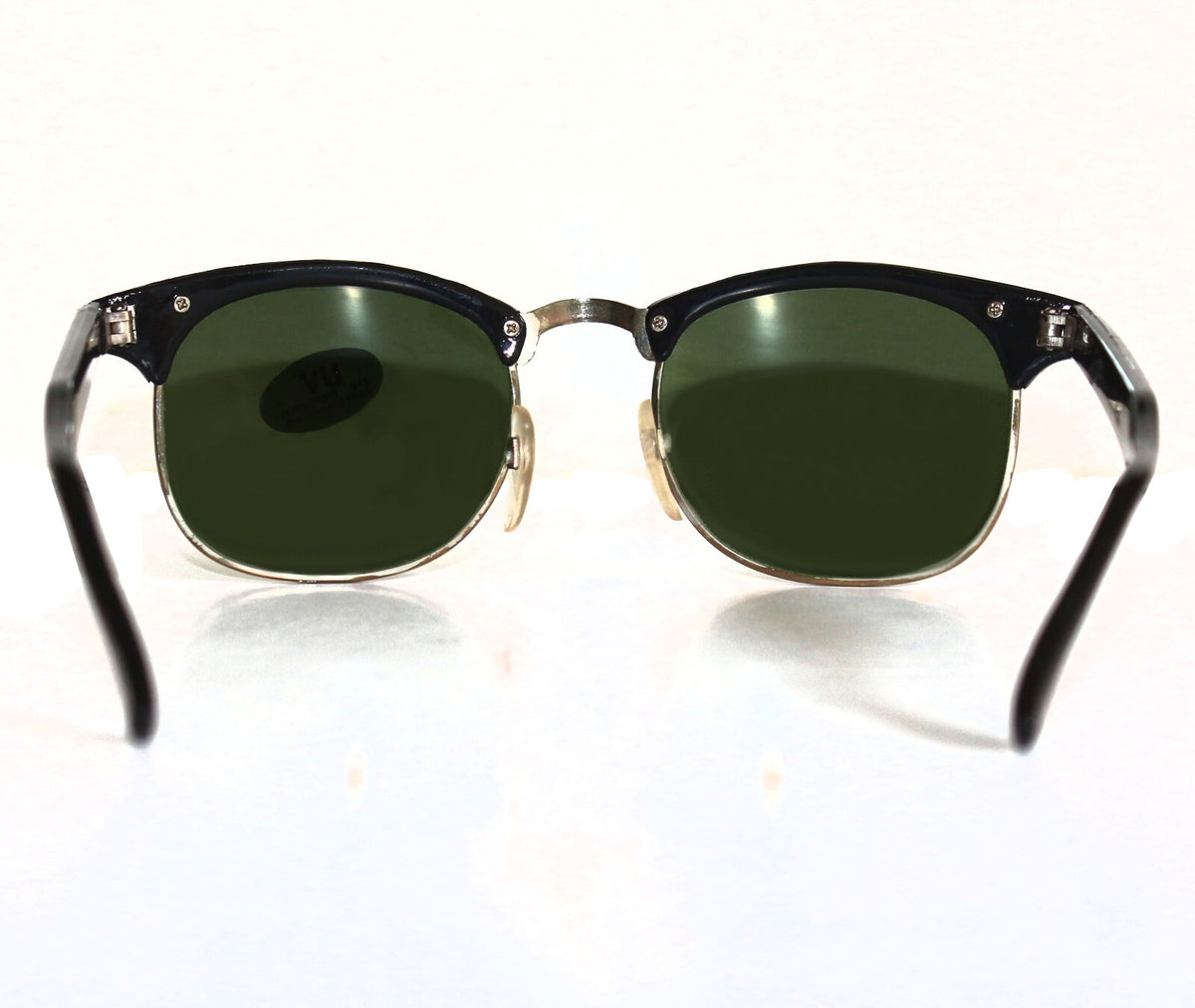 Schwarz-silberne Vintage Sonnenbrille mit grünen Gläsern