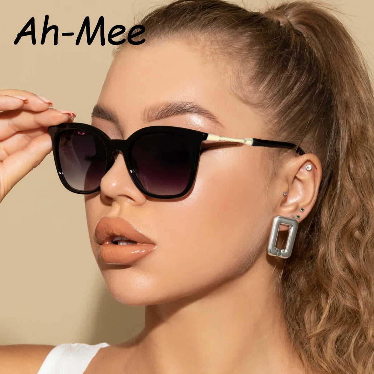 Oversized Cat-Eye-Sonnenbrille Schwarz-Gold
