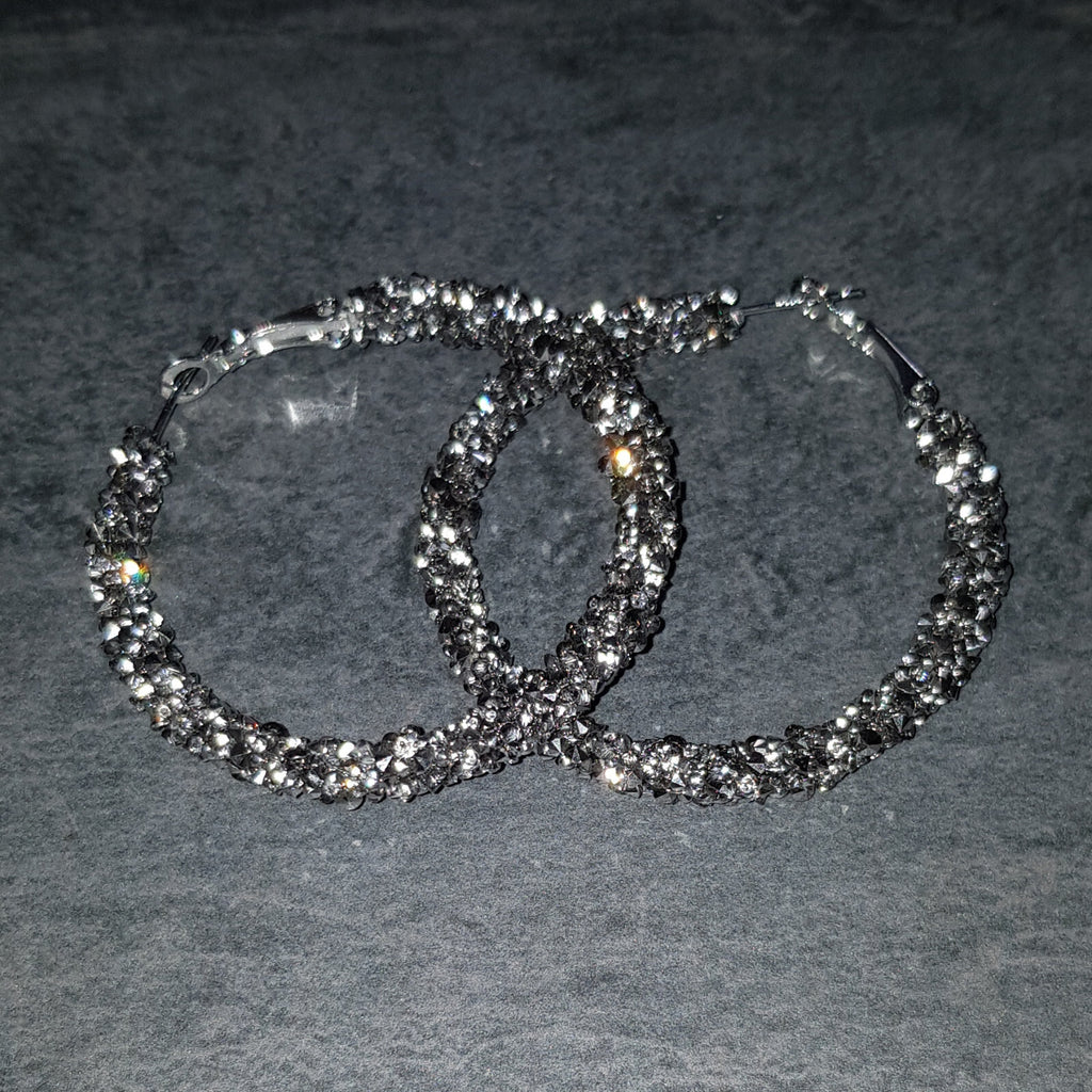 Schwarz-silberne Strass-Creolen aus Edelstahl