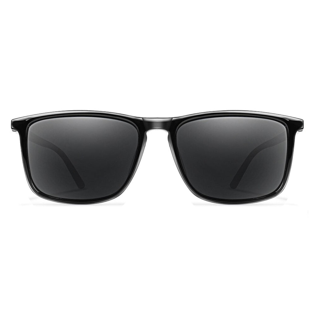 Schwarze Sonnenbrille mit dunklen Gläsern