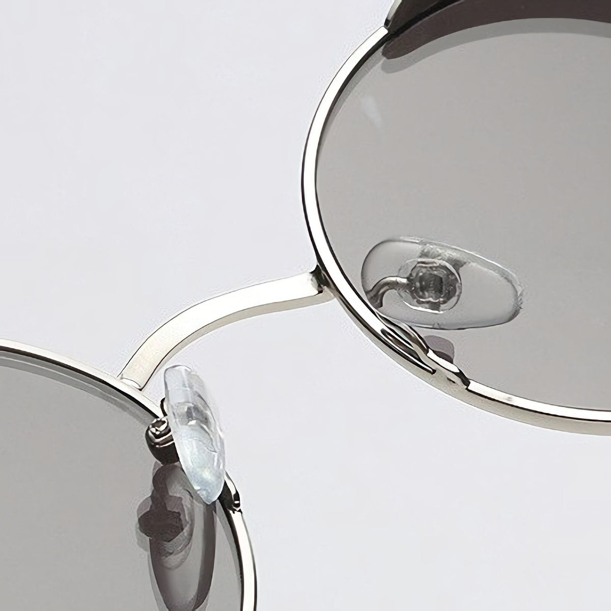 Runde silberne Steampunk-Sonnenbrille
