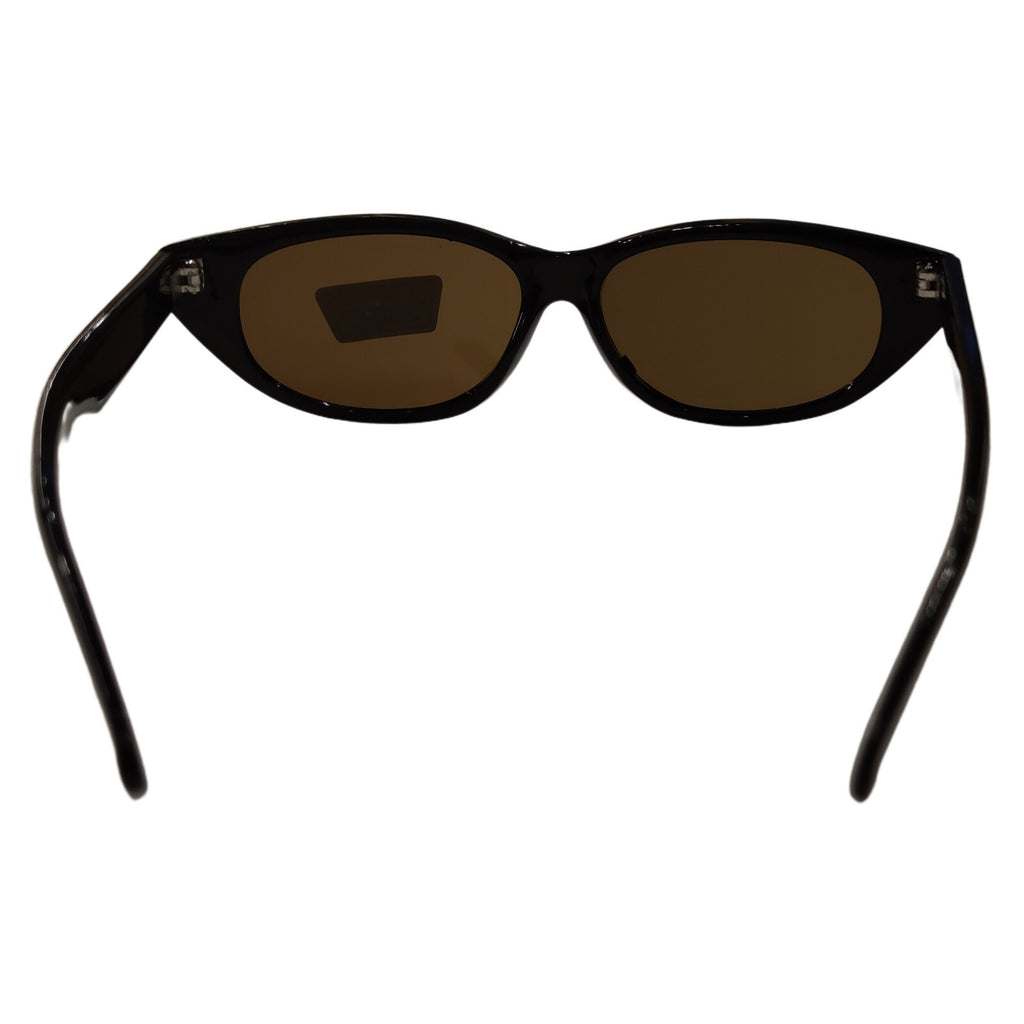 Schwarze Cat-Eye-Sonnenbrille mit braunen Gläsern
