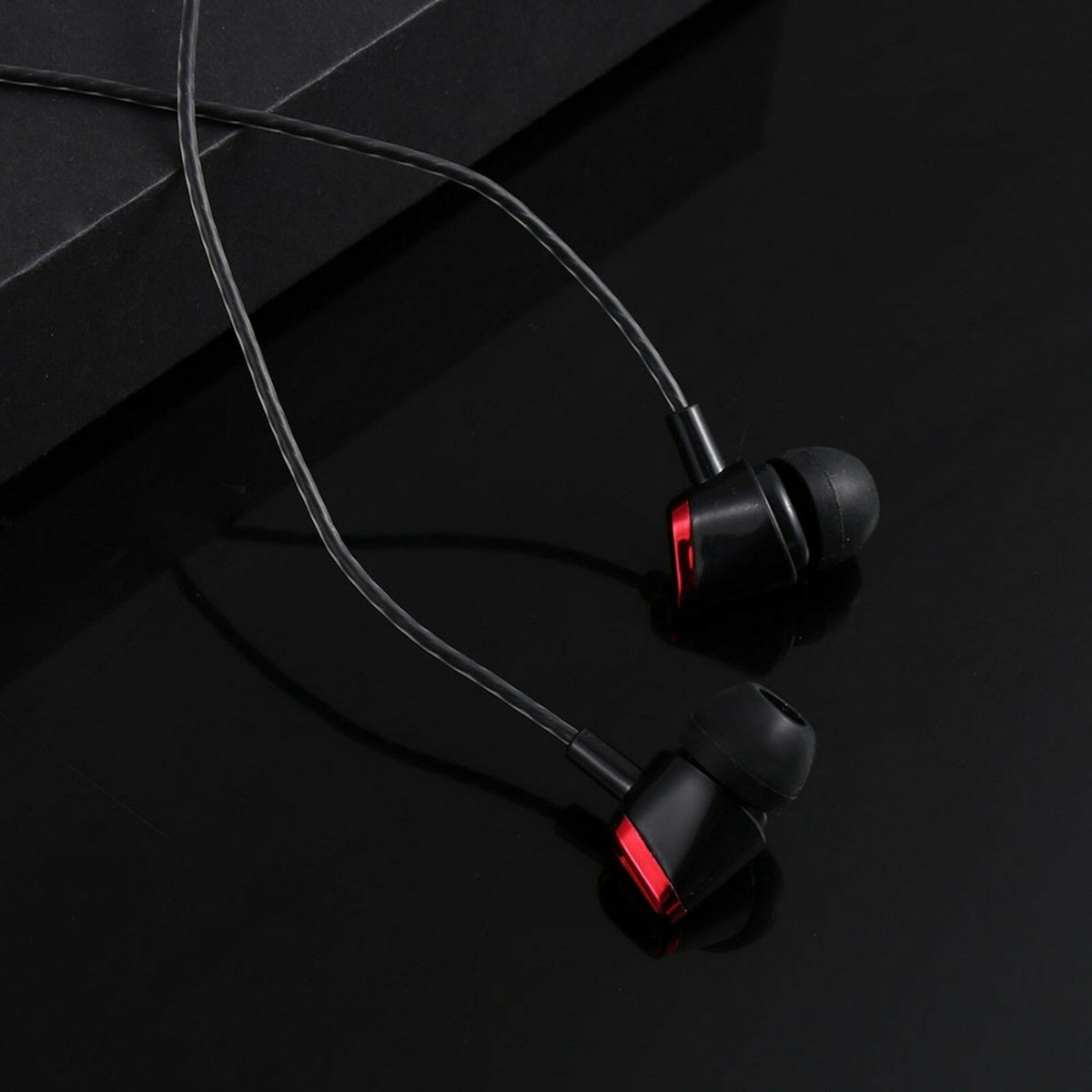 Schwarz-roter HongBiao V30 In-Ear-Kopfhörer