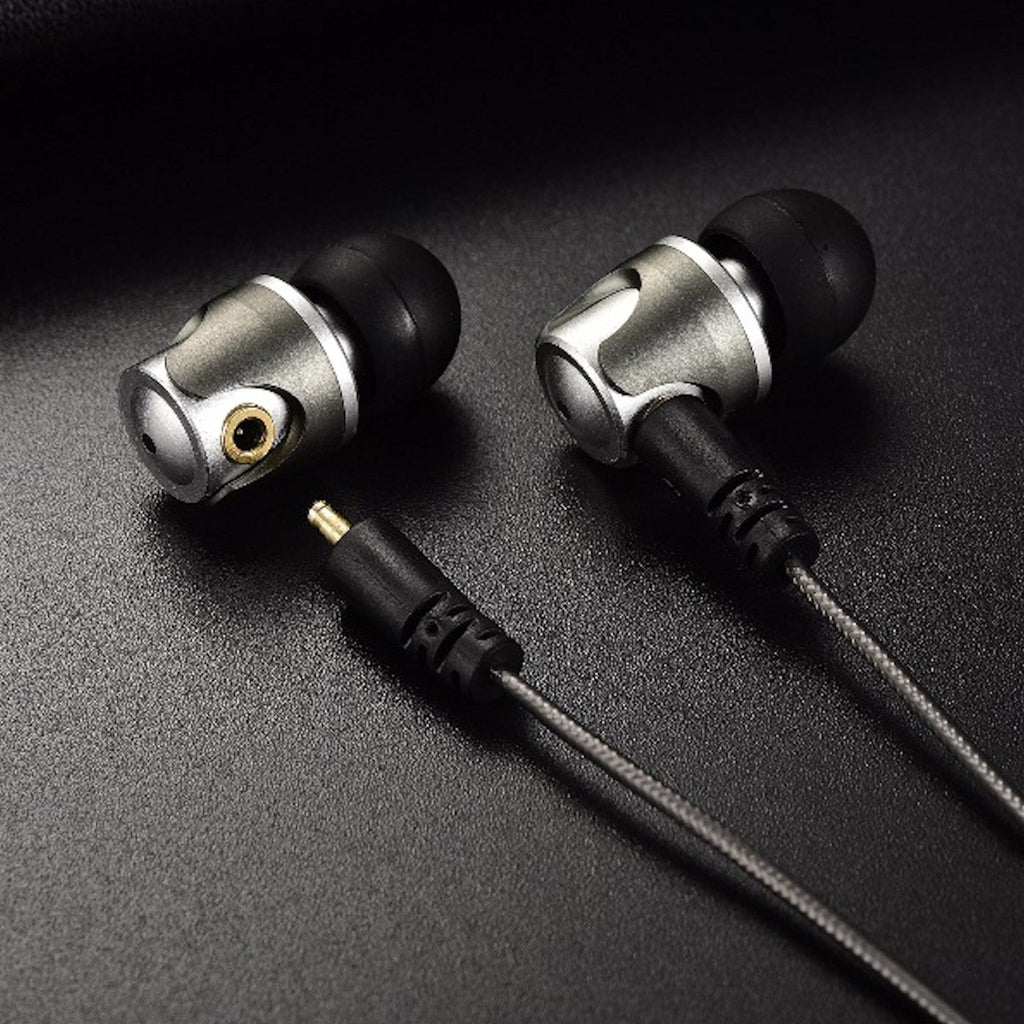Silberne QKZ DM4 In-Ear-Kopfhörer mit austauschbarem Kabel