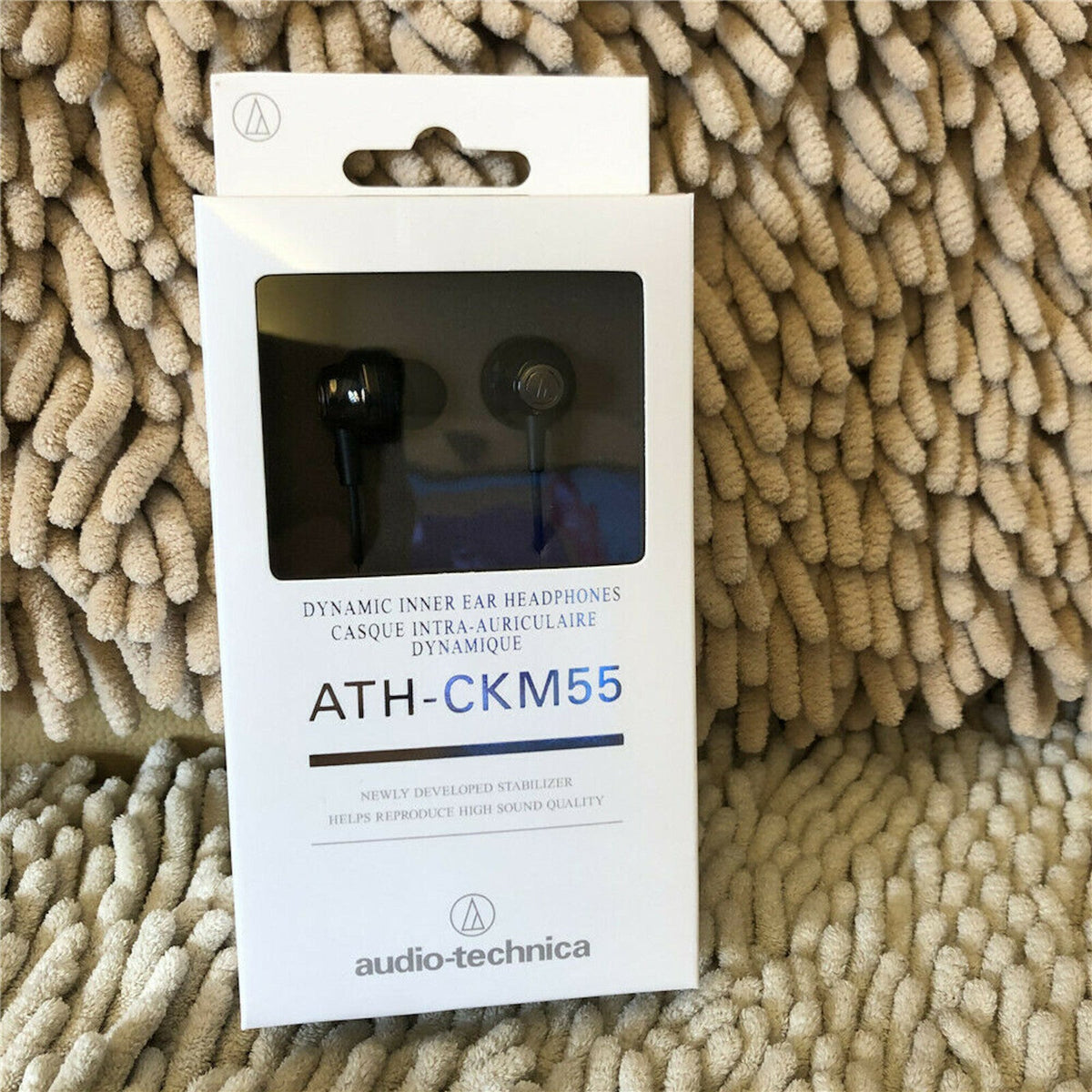 Schwarze Audio-Technica ATH-CKM55 In-Ear-Kopfhörer