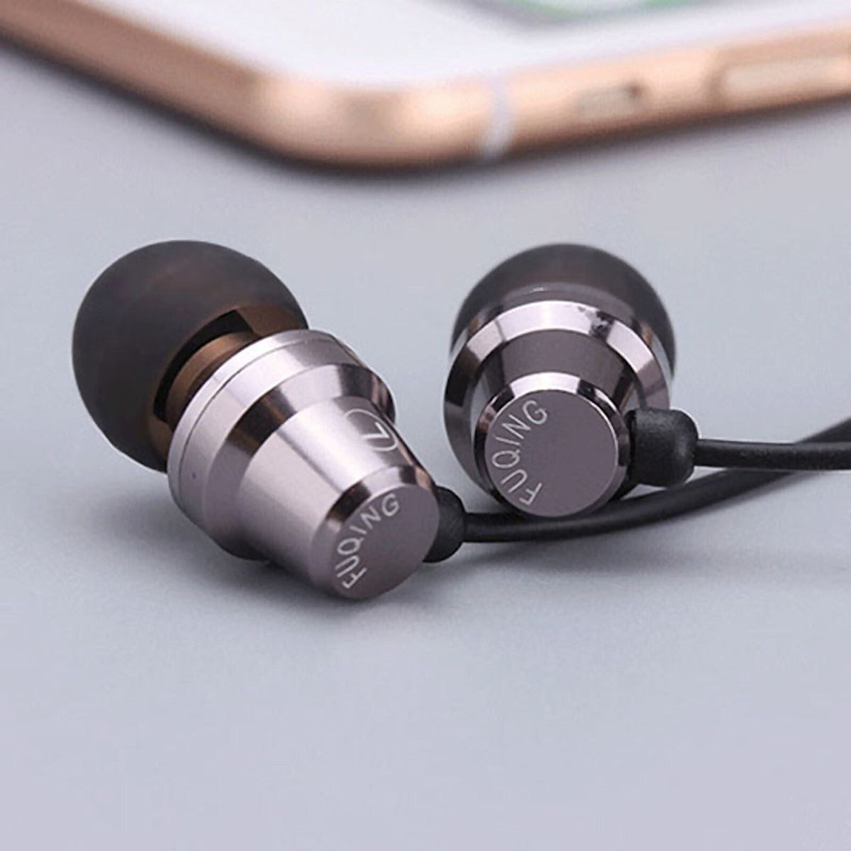 Gunmetal-schwarzes MX1 Metall In-Ear-Headset